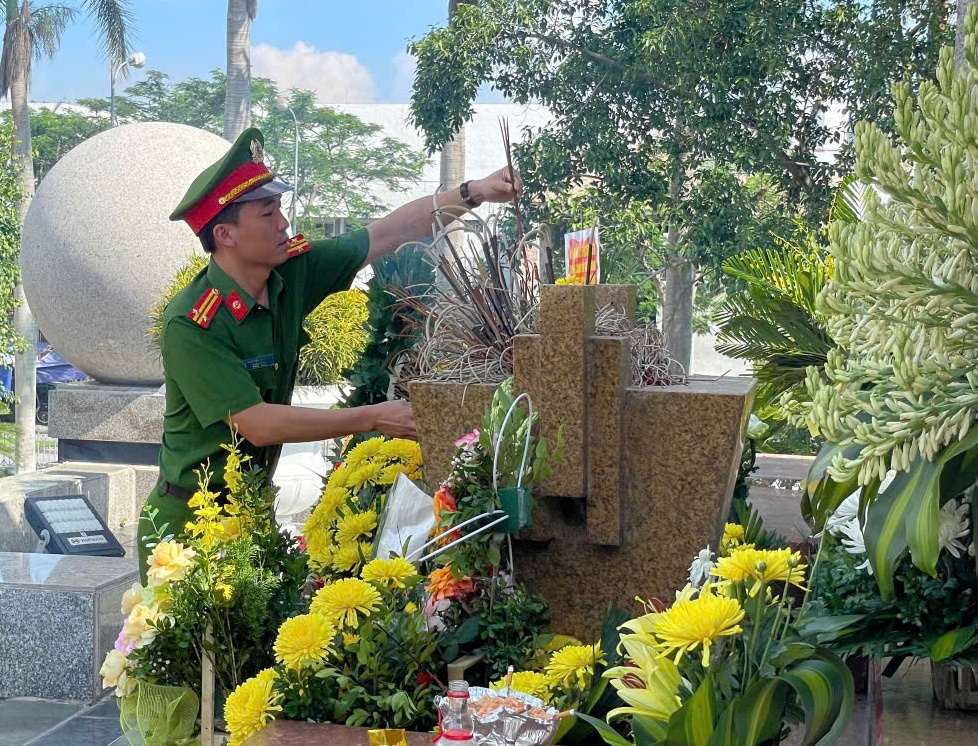 Phòng Cảnh sát Hình sự: thiết thực các hoạt động nhân kỷ niệm 78 năm Ngày Thương binh, Liệt sỹ